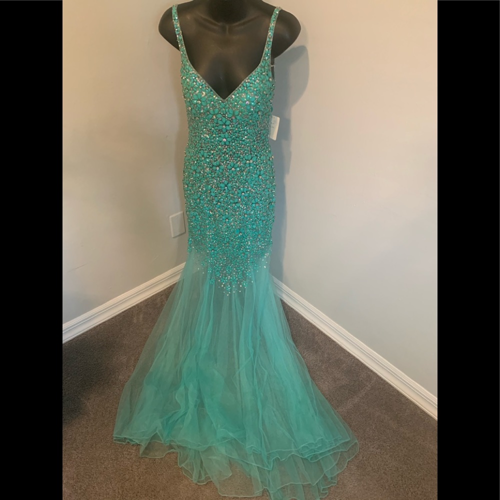 Terani beaded evening gown Aqua size 4 brand new